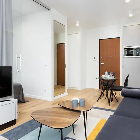 Browary Warszawskie By Renters * وارسو