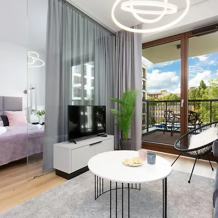 Browary Warszawskie By Renters * Varsovia