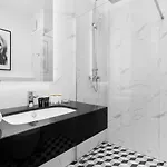 Browary Warszawskie By Renters Apartman Varsó